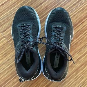 Hoka One One Bondi 7